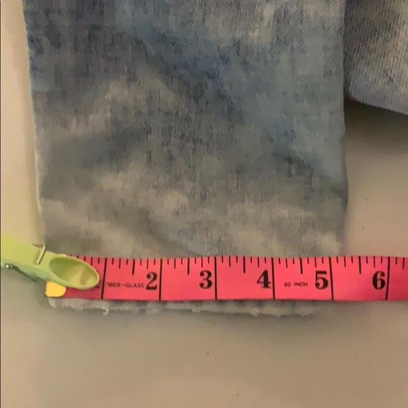 Silver Jeans Distressed Acid Wash 29” Inseam - Picture 13 of 14